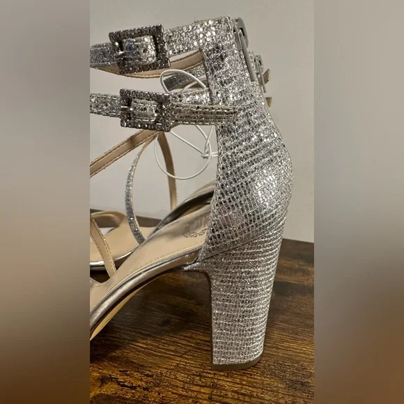 I. Miller Women’s Sherwin Silver Heeled Sandals NWT Size 9 - Picture 9 of 10